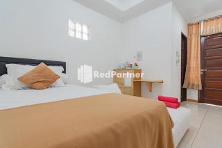 Langkar Guest House Syariah Mitra RedDoorz - Samarinda - 1