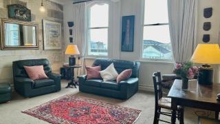 The Whitestone - Oamaru - 4