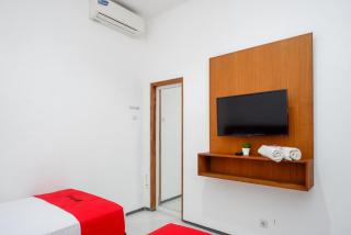 RedDoorz near XT Square 4 - Timuran - 9