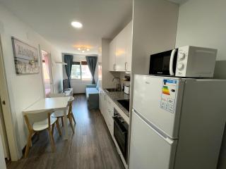 Sant Adria Beach apartment Wi-Fi Parking Free - Sant Adrià de Besòs - 0
