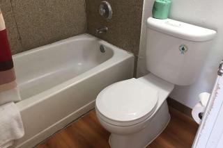 Travelodge by Wyndham San Antonio Lackland AFB North - San Antonio - 8
