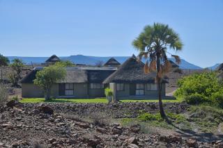 Palmwag Lodge - Palm - 3