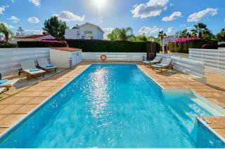 Villa Crystal by Ezoria Villas - Coral Bay - 9