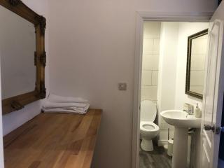 Frederick property Apartment - Birmingham - 2