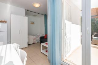 Apartment Mimoza 7 for 4 - Baška - 1