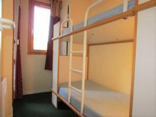 Appart 6 pers avec balcon, casiers à skis, proche pistes et commerces - FR-1-329-32 - Bellentre - 6