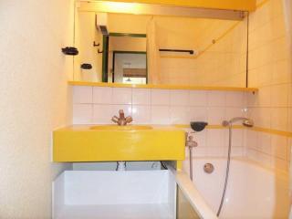 Appart 6 pers avec balcon, casiers à skis, proche pistes et commerces - FR-1-329-32 - Bellentre - 5