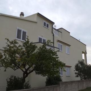 Apartments Mira - Jadrtovac - 7