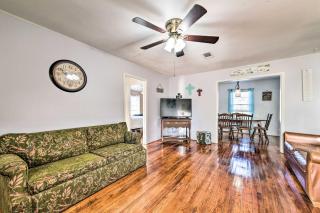 Yard with BBQ Pit Getaway Near Dtwn Temple! - Temple - 3