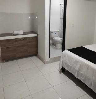 HOTEL BLACK & WHITE - 3