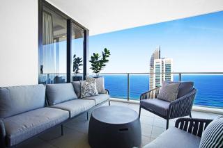 Circle on Cavill Sub Penthouse w/ 4 bedrooms - 4