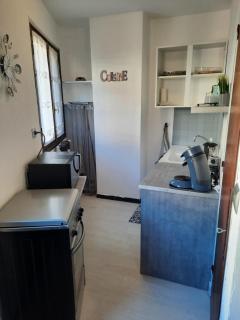 Studio rénové au cœur du village - 2