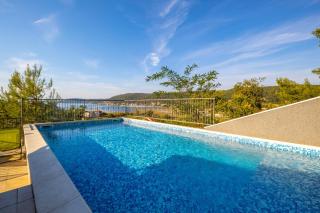 Apartment in Supetarska Draga with sea view, balcony, air conditioning, WiFi 3321-1 - Supetarska Draga - 0