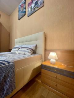 One bedroom right near metro Olympiyska - 8