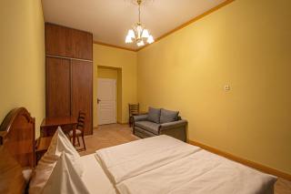 4 Bedrooms 130m2 apartment at the Main City Square - Prague - 1