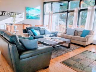 Northview-Blue Mountain-Sauna-Firepit-Balcony-Parking - Blue Mountains - 3