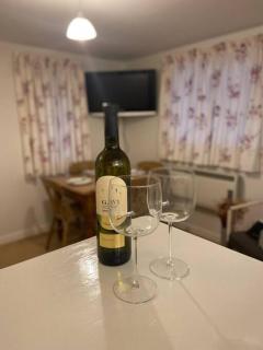 The Annex, Truffles, West Wittering - 1