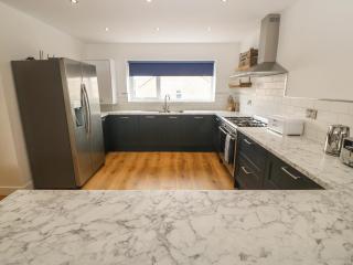 Beachfront Apartment - Pwllheli - 4