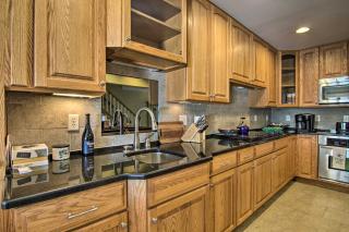 Walk to Beach Waterfront Condo in Ocean City! - Ocean City - 5