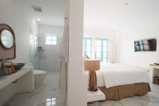 Loccal Collection Hotel Komodo - Labuan Bajo - 4