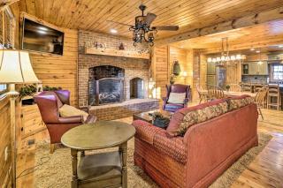 'Walhonding Woods' Secluded Farmland Retreat! - 2