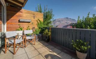 Fantastic Views, Close to Town 2 Bedroom Apartment - Queenstown - 6