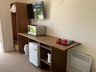 Woodstock Hotel - Hokitika - 1