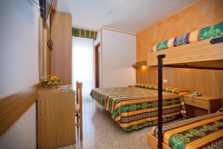 Hotel Kennedy - Bibione - 9