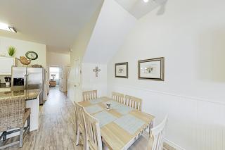Leeward Manor - 6
