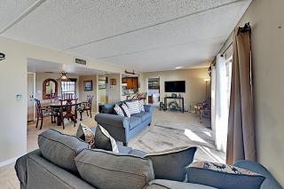 Marlin Arms Condominiums #10 - 6
