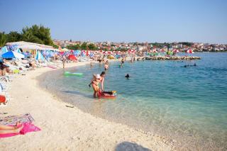 Holiday apartment in Okrug Gornji with terrace, air conditioning, WiFi, washing machine 5070-1 - Trogir - 4