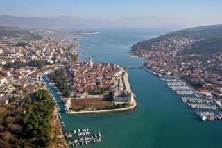 Holiday apartment in Okrug Gornji with terrace, air conditioning, WiFi, washing machine 5070-1 - Trogir - 3