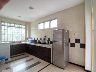 Eden 8pax 3Rooms apartment near Kuching Airport - 8