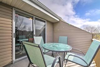 Comfortable Fall Creek Gem with Community Dock! - 0