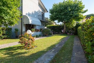 APARTMENT HOLIDAY VERSILIA - Camaiore - 0