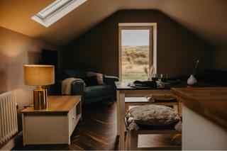 Luxury countryside cottage getaway with wood fired hot tub - Gransha - 8