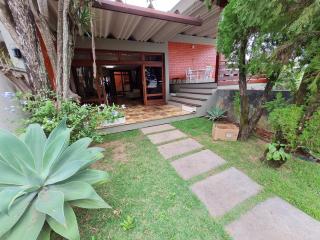 Casa Super Agradável, 250 metros da praia da Areia Preta, cinco quartos com ar, wifi, garagem, completa - Guarapari - 3