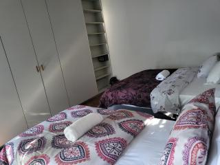 MJ Accommodation Bellville - 6