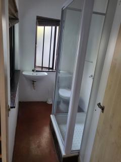 MJ Accommodation Bellville - 2