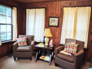 Edgewater Resort Cottage #1 - Hot Springs - 8