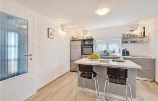 Three-Bedroom Holiday Home In Durdevac - 1