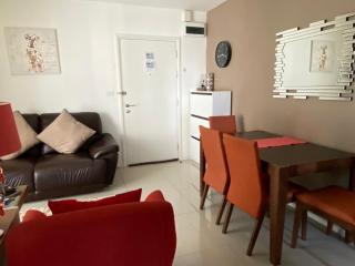 Cosy 2 bedroom condo on Sukhumvit, BTS Phra Khanong - 6