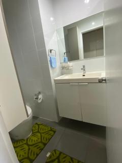 Cosy 2 bedroom condo on Sukhumvit, BTS Phra Khanong - 1