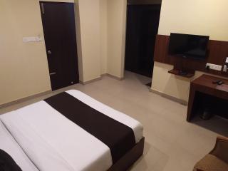 Hotel ParkwayInn - Kelambākkam - 3