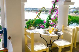 Beachfront Bocamviglies Rooms - Naoussa Bespoke View - Naousa - 3