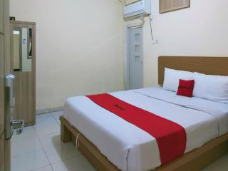 RedDoorz @ Jalan Kolonel Haji Burlian Palembang 2 - 5