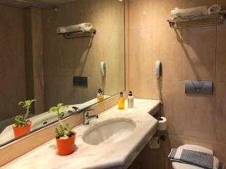 Caravel Hotel Apartments - Ixia - 1