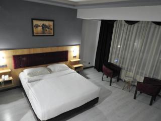INN TOWN HOTEL - 5