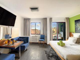 The Seaview Studio by LovelyStay - Caniço - 0