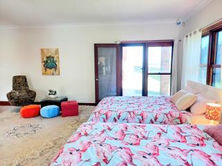 Large luxury beach house in a peaceful resort. - 6